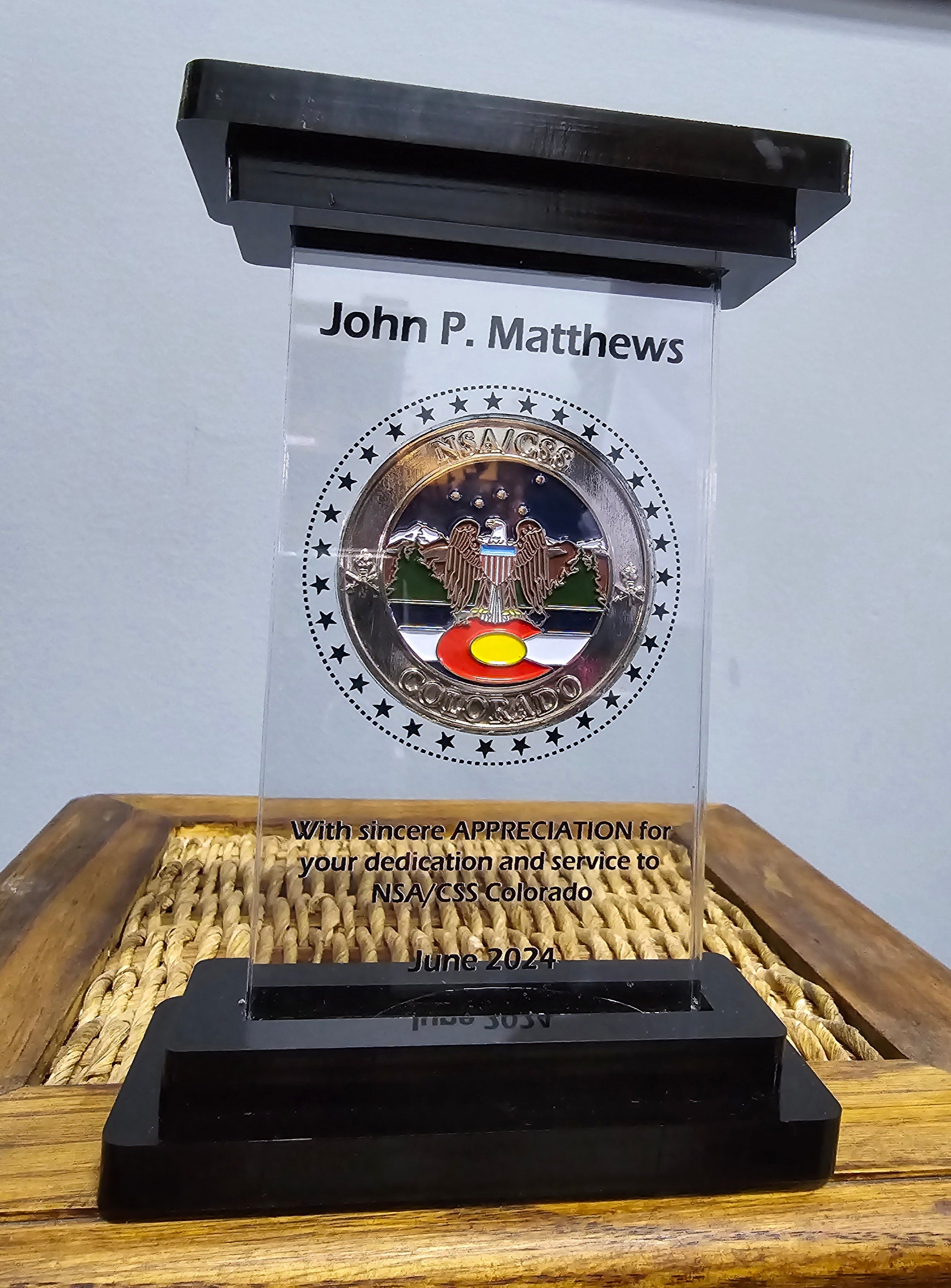 Acrylic Coin Display with double donut black acrylic closure